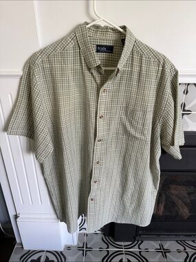 TRULY Men's Light Green Plaid Short-Sleeve Button-Down Shirt